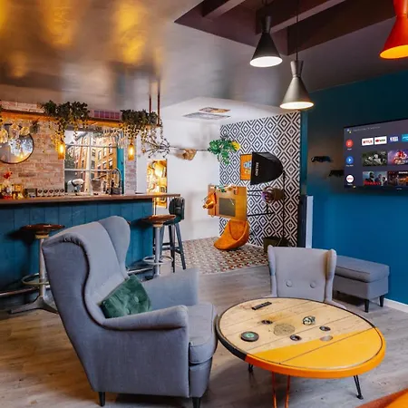 Experience Unique, Themes & Jeux A Strasbourg, En Duplex Apartment *