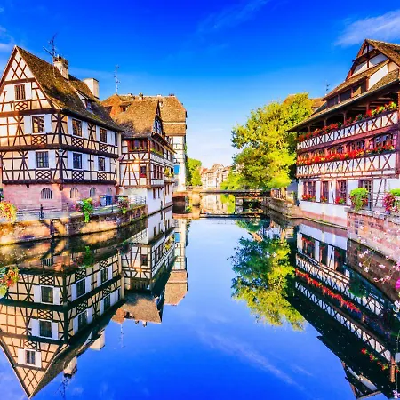 Experience Unique, Themes & Jeux A Strasbourg, En Duplex Apartment